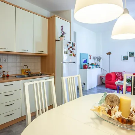 Apartment Pegasus αpartment Next To The Sea *